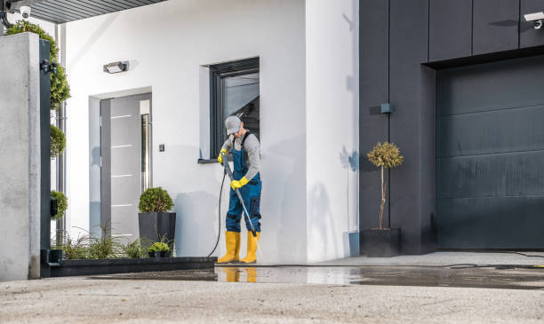 Best Pool Deck Cleaning  in Loveland Park, OH